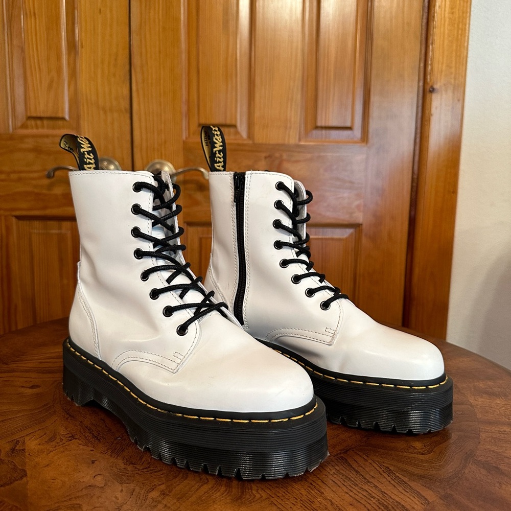 Like new white faux Dr. Martens, Doc’s, Doc Martens Jadon boots